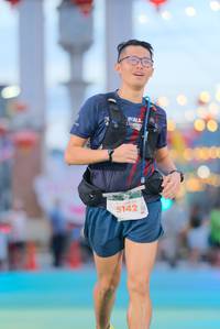 BIB: 5142, 01000
                            <button type="button" onclick="openModal(21767147)" class="btn btn-primary btn-sm float-right btn-popup" data-toggle="modal" data-target=".modal-high-quality">
                        <i class="fas fa-shopping-cart"></i> Add to Cart
                    </button>
                                            <button type="button" onclick="isThisMe(21767147, true)" class="btn btn-success btn-sm float-right btn-popup btn-isme hidden" data-toggle="tooltip" data-placement="bottom" title="นี่คือรูปของคุณใช่ไหม คลิกที่นี่เพื่อเอาเข้าอัลบั้ม">
                        <i class="fas fa-plus"></i> Add to album
                    </button>
                    <button type="button" onclick="isThisMe(21767147, false)" class="btn btn-warning btn-sm float-right btn-popup btn-isnotme hidden">
                        <i class="fas fa-ban"></i> Remove from album
                    </button>